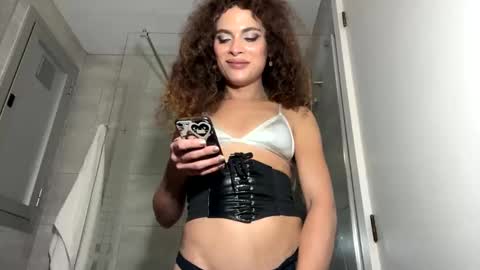 Snapshot of maya632713 chatting on 10-10-25, 07:35 Maya transgirl online show from 10-10-25, 07:35
