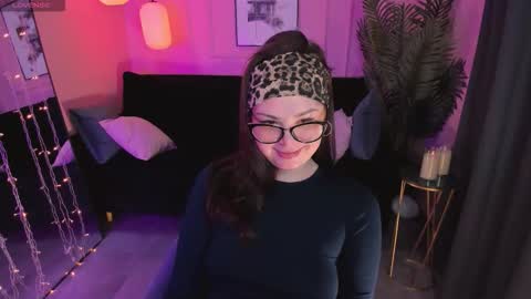 Maya online show from 02-22-26, 02:04