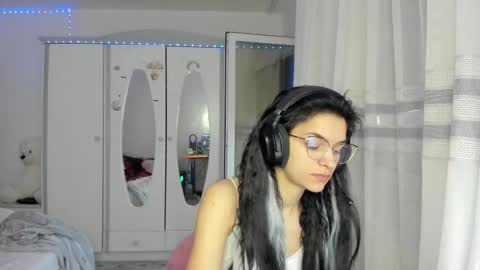 Maya online show from 02-19-26, 06:09