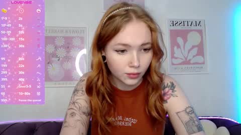 Snapshot of maya_light chatting on 01-29-25, 08:08 Maya online show from 01-29-25, 08:08