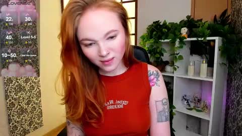 Snapshot of maya_light chatting on 02-24-25, 01:57 Maya online show from 02-24-25, 01:57