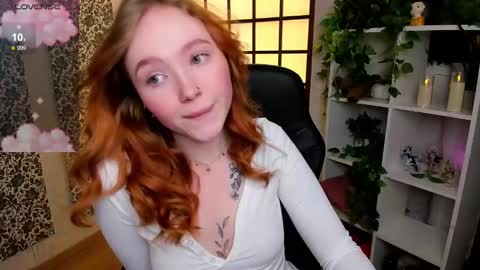 Snapshot of maya_light chatting on 02-27-25, 02:10 Maya online show from 02-27-25, 02:10