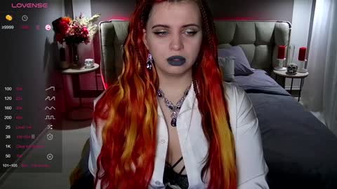 Snapshot of maya_mils chatting on 01-21-25, 01:08 Maya Mils online show from 01-21-25, 01:08