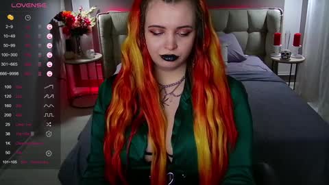 Snapshot of maya_mils chatting on 01-24-25, 05:10 Maya Mils online show from 01-24-25, 05:10