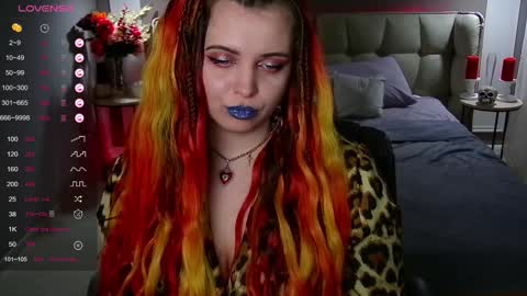 Snapshot of maya_mils chatting on 01-29-25, 04:36 Maya Mils online show from 01-29-25, 04:36