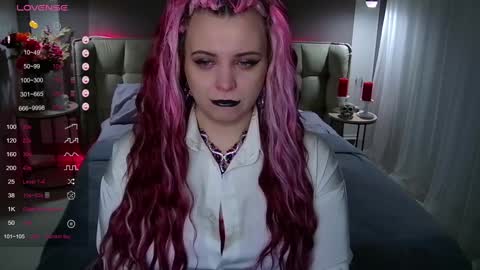 Snapshot of maya_mils chatting on 02-09-25, 01:11 Maya Mils online show from 02-09-25, 01:11