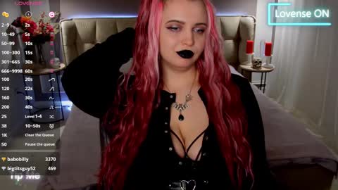 Snapshot of maya_mils chatting on 02-26-25, 04:03 Maya Mils online show from 02-26-25, 04:03