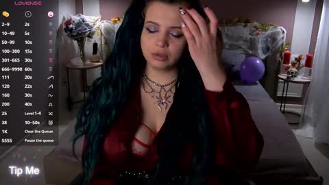 Snapshot of maya_mils chatting on 10-29-25, 01:08 Maya Mils online show from 10-29-25, 01:08