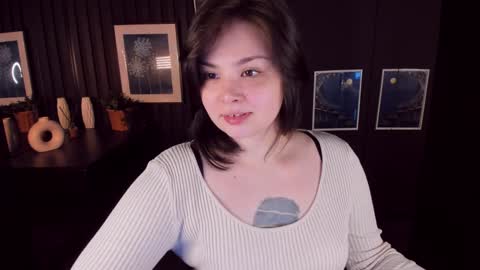 Woman online show from 12-19-24, 02:24