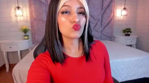 Snapshot of maya_rivers chatting on 06-10-26, 05:07 Maya online show from 06-10-26, 05:07