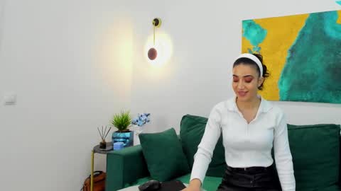 Maya online show from 01-21-25, 07:06