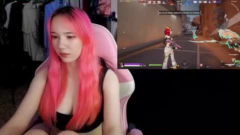 Maya Viola online show from 11-30-25, 05:55