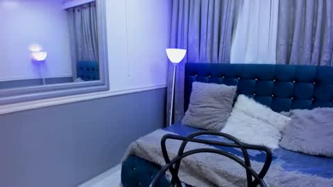 Snapshot of mayaa_ross chatting on 12-03-24, 03:09 Maya online show from 12-03-24, 03:09