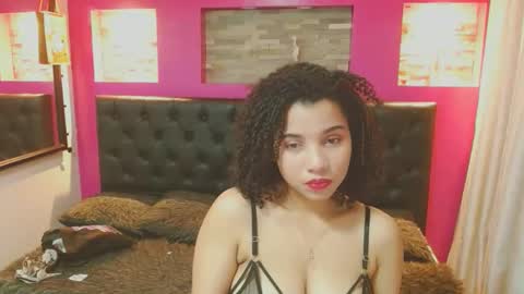 Snapshot of mayaa_ross chatting on 12-13-24, 02:54 Maya online show from 12-13-24, 02:54