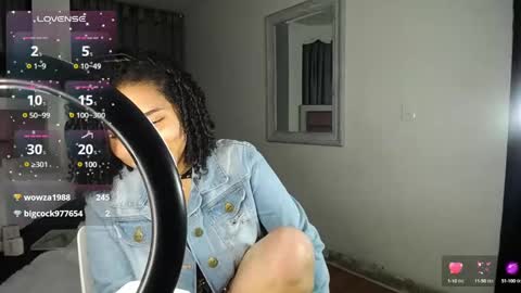 Snapshot of mayaa_ross chatting on 02-04-25, 06:46 Maya online show from 02-04-25, 06:46