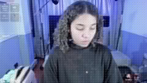 Snapshot of mayaa_ross chatting on 09-18-25, 03:41 Maya online show from 09-18-25, 03:41