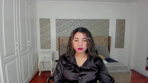 Snapshot of mayaa_ross chatting on 10-10-25, 03:05 Maya online show from 10-10-25, 03:05