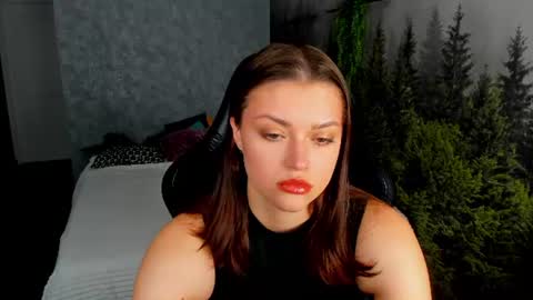 Mimi online show from 07-15-26, 01:33
