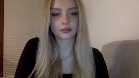 Snapshot of mayaflirt chatting on 03-10-26, 07:41 mayaflirt online show from 03-10-26, 07:41