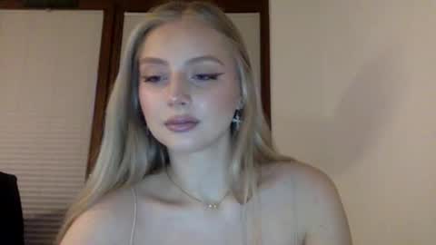 Snapshot of mayaflirt chatting on 03-15-26, 04:57 mayaflirt online show from 03-15-26, 04:57