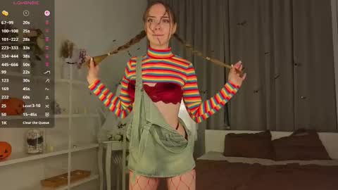 Snapshot of mayagreet chatting on 10-30-25, 08:42 My name is Kara online show from 10-30-25, 08:42