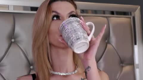 Maya online show from 04-30-26, 04:41