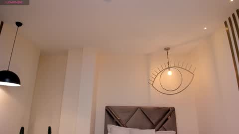 M A Y A    H O F F M A N online show from 01-13-26, 11:04