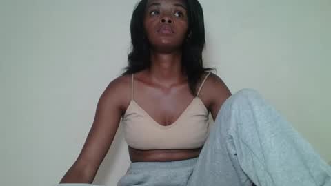 Snapshot of mayalabelle chatting on 11-07-25, 09:42 mayalabelle online show from 11-07-25, 09:42