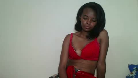 Snapshot of mayalabelle chatting on 11-14-25, 05:44 mayalabelle online show from 11-14-25, 05:44