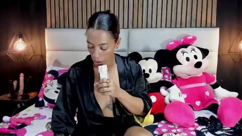 Nicolle Ruselle   Hello my lovely  schedule for great fun from  630 am and end 800 pm Colombian time I wait for you online show from 02-09-25, 06:16