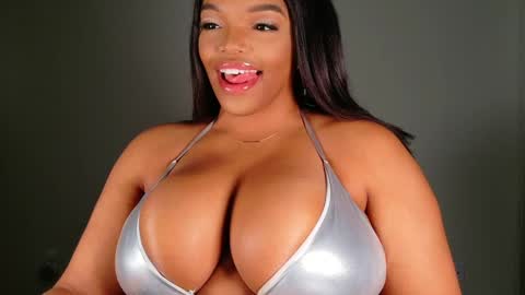 MayBabi online show from 02-12-25, 11:18