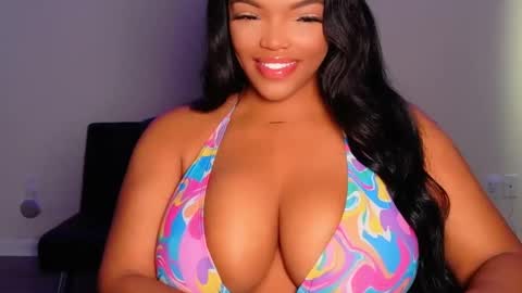 Snapshot of maybabi chatting on 06-11-26, 12:36 MayBabi online show from 06-11-26, 12:36