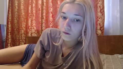 maybe_doll online show from 11-15-25, 10:34