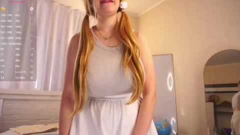 Milina online show from 04-28-26, 02:27