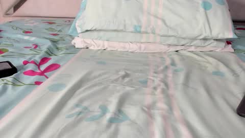 Maybelline69 online show from 04-18-26, 08:42