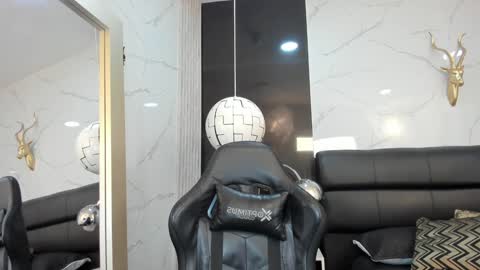 Maylin online show from 02-01-25, 04:03