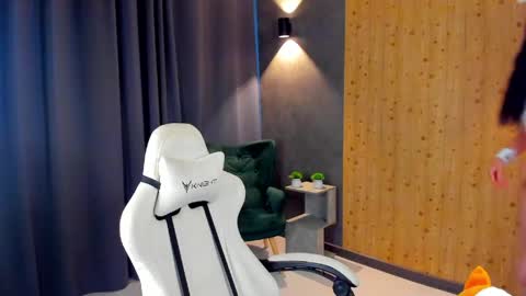 May online show from 04-10-26, 05:34