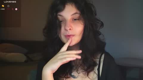 Mary  . online show from 09-19-25, 06:15