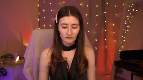  May  online show from 05-07-26, 12:54