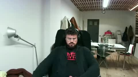 Snapshot of maythe4bwu chatting on 01-23-25, 01:13 maythe4bwu online show from 01-23-25, 01:13