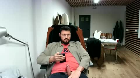 Snapshot of maythe4bwu chatting on 02-11-25, 10:07 maythe4bwu online show from 02-11-25, 10:07