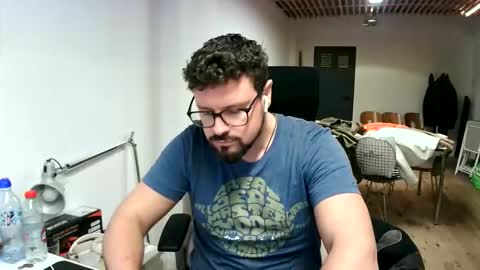 Snapshot of maythe4bwu chatting on 09-13-25, 09:20 maythe4bwu online show from 09-13-25, 09:20