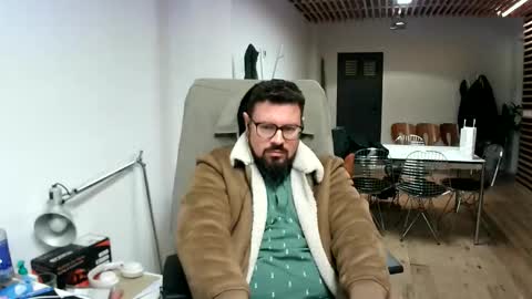 Snapshot of maythe4bwu chatting on 10-26-25, 12:22 maythe4bwu online show from 10-26-25, 12:22