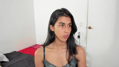 Snapshot of mazikeen_18 chatting on 05-12-26, 01:19 mazikeen_18 online show from 05-12-26, 01:19