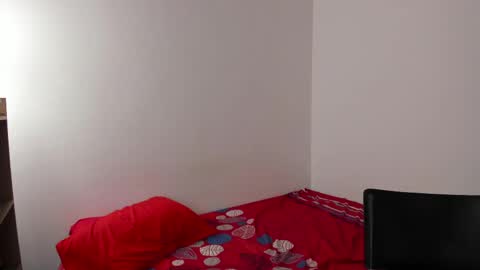 Snapshot of mazikeen_18 chatting on 05-22-26, 01:39 mazikeen_18 online show from 05-22-26, 01:39