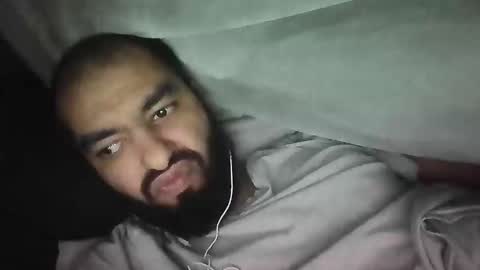 Snapshot of mazza04 chatting on 05-08-26, 02:44 mazza04 online show from 05-08-26, 02:44