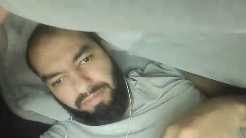 Snapshot of mazza04 chatting on 05-10-26, 02:39 mazza04 online show from 05-10-26, 02:39