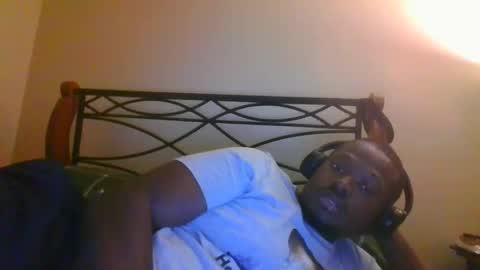 Snapshot of mbsupreme chatting on 09-09-25, 02:55 Mark online show from 09-09-25, 02:55