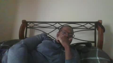 Snapshot of mbsupreme chatting on 09-10-25, 05:13 Mark online show from 09-10-25, 05:13