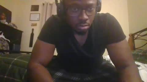 Snapshot of mbsupreme chatting on 09-12-25, 06:02 Mark online show from 09-12-25, 06:02